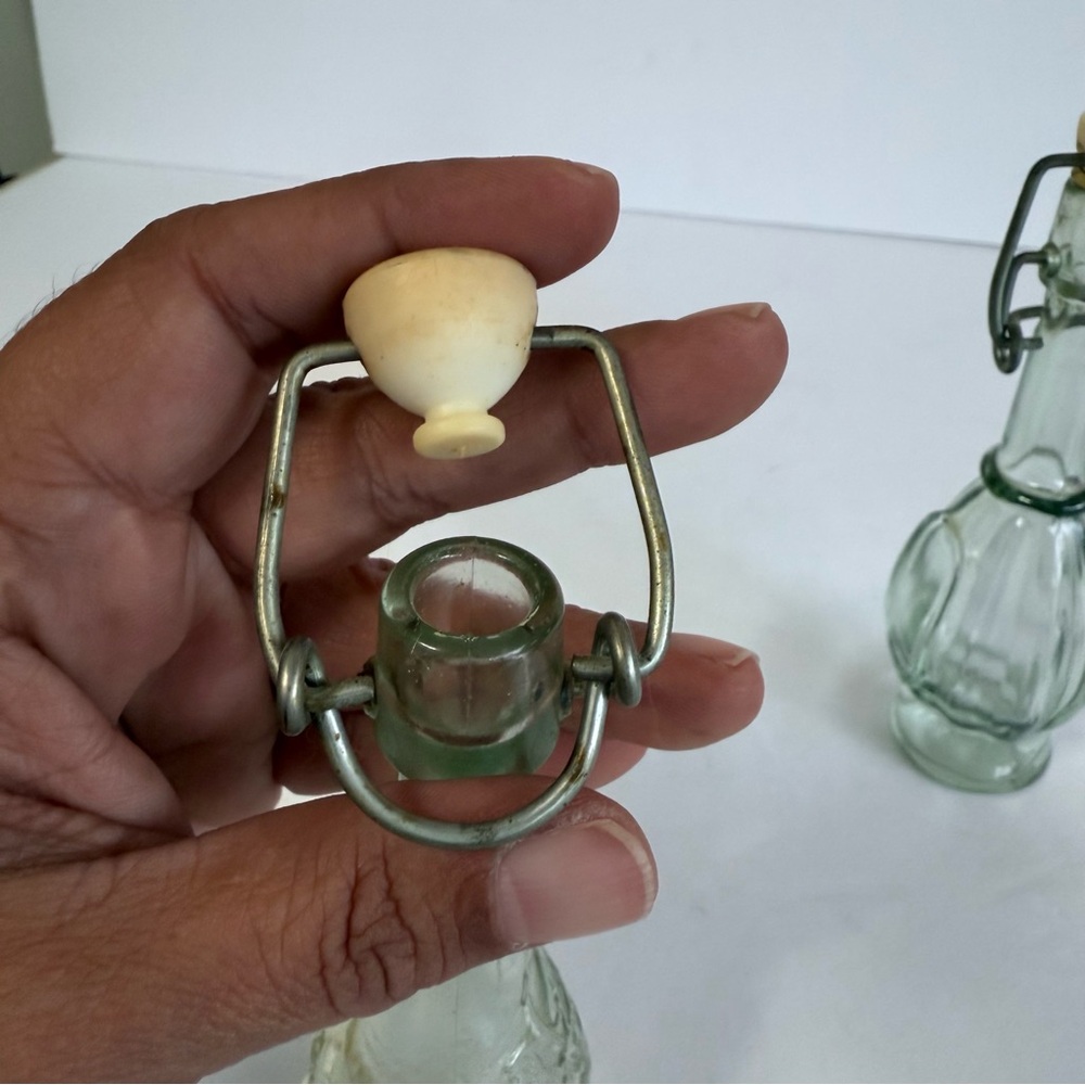 Vintage Morey Italy Glass Bottles Set of 2 Swing Top Grape Embossed Decanters - Picture 5 of 9